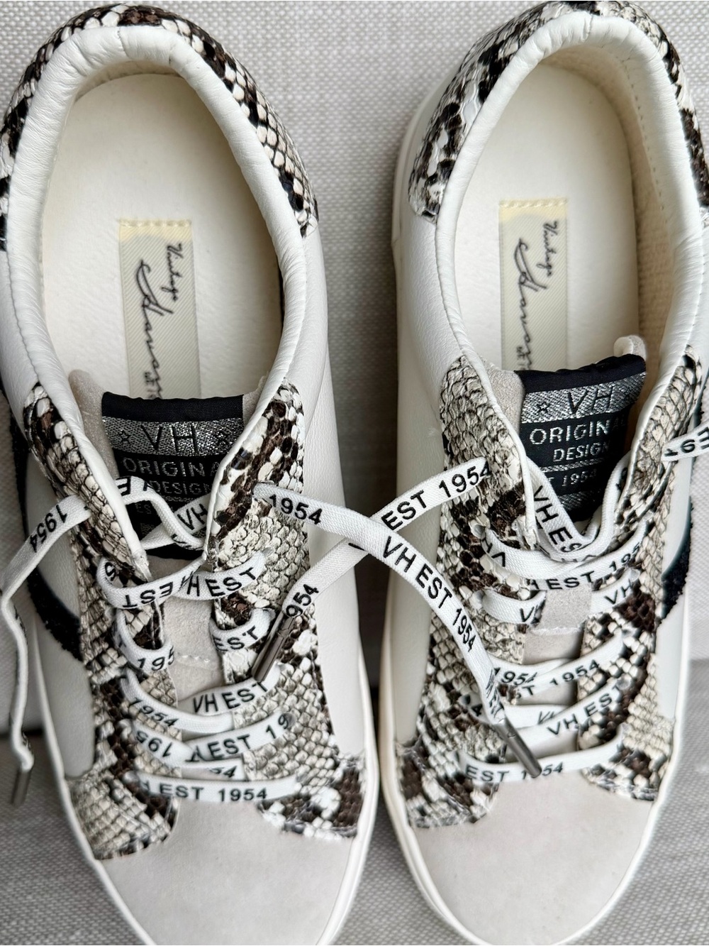 NWOT Women’s Vintage Havana Jordy White Snake Multi Sneaker Size US 9 - Picture 7 of 15